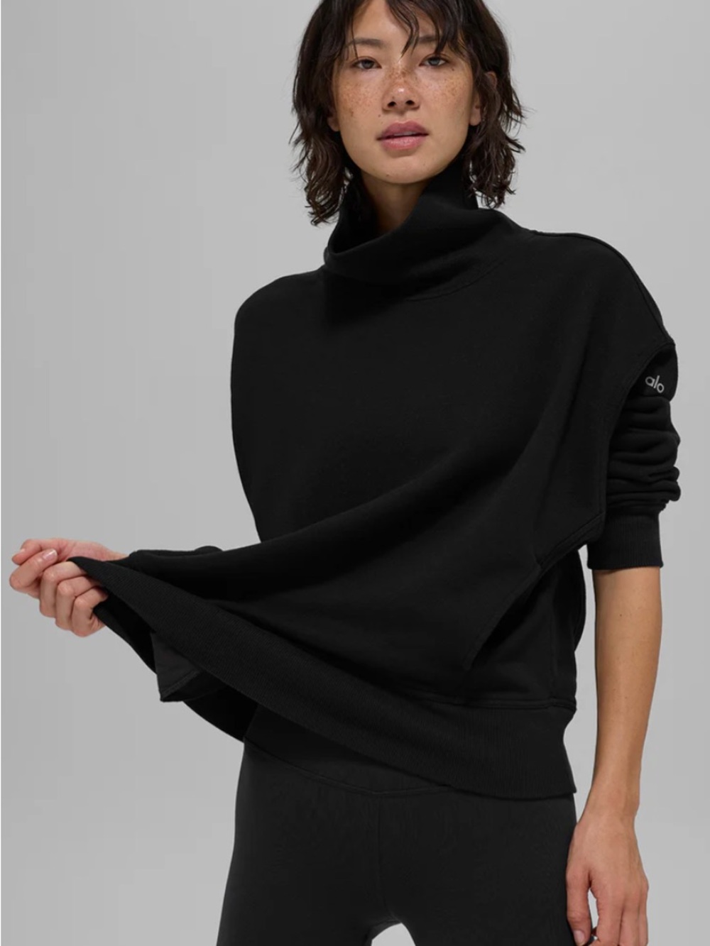 NEW ALO Yoga Black Hazy Mock Neck Pullover Oversized Turtleneck Pullover | Size